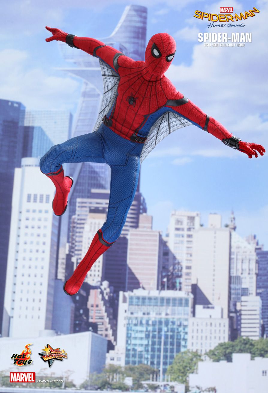 Spider-Man (Standard Version)  Sixth Scale Figure by Hot Toys
